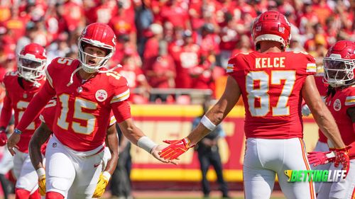 Unbeaten Chiefs vs. High-Powered Buccaneers on MNF Week 9